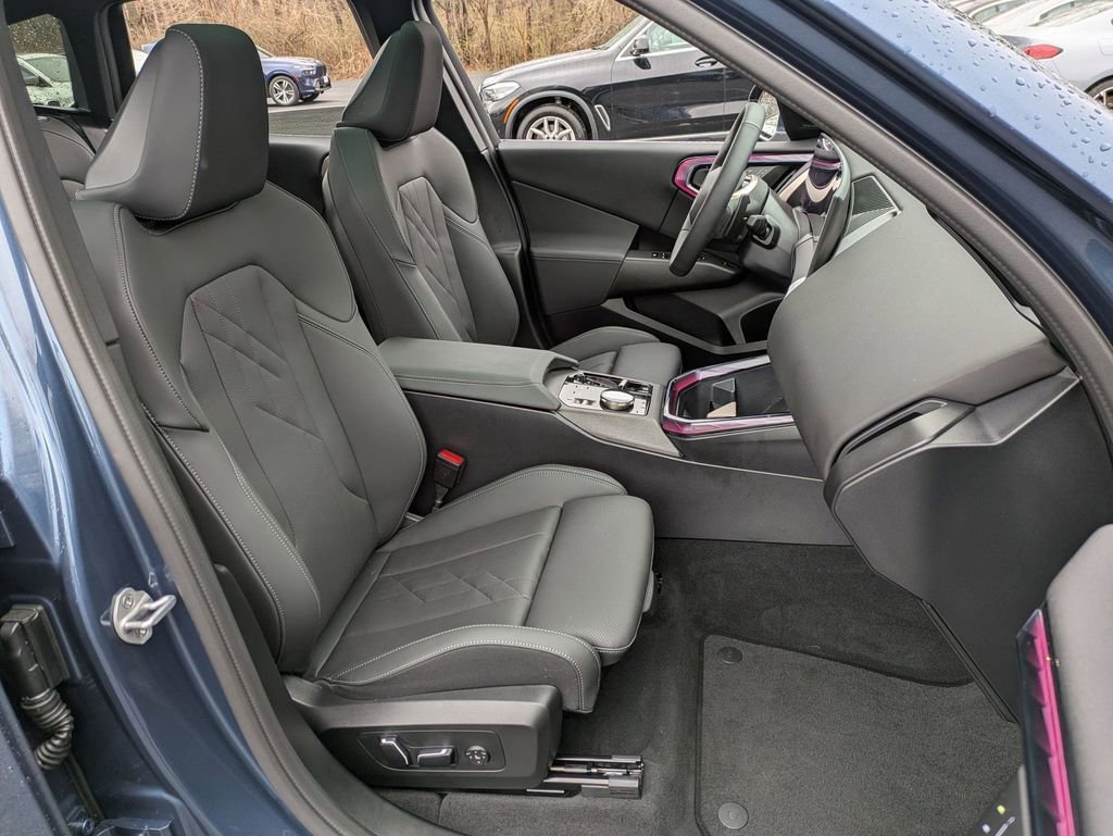 Used 2025 BMW X3 xDrive30i w/ Premium Package image 23