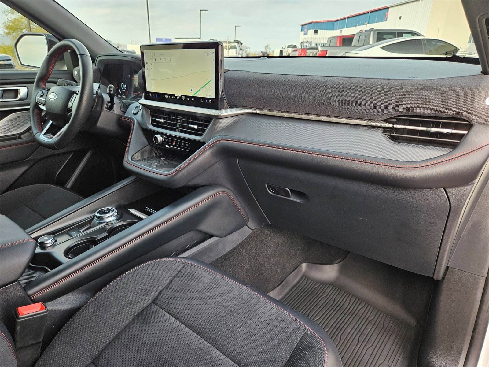 Used 2025 Ford Explorer ST image 26