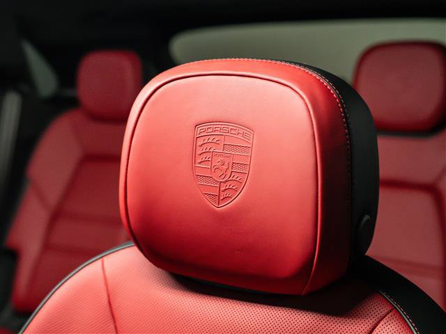 New 2026 Porsche Cayenne GTS AWD/4WD image 24