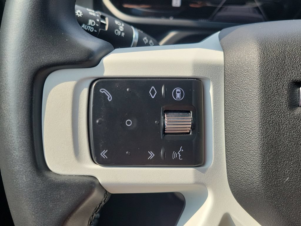 Used 2025 Land Rover Defender 110 S AWD/4WD image 14