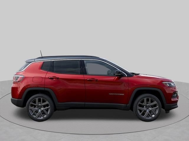 New 2026 Jeep Compass Limited w/ Sun, Sound & Navigation Group AWD/4WD image 21