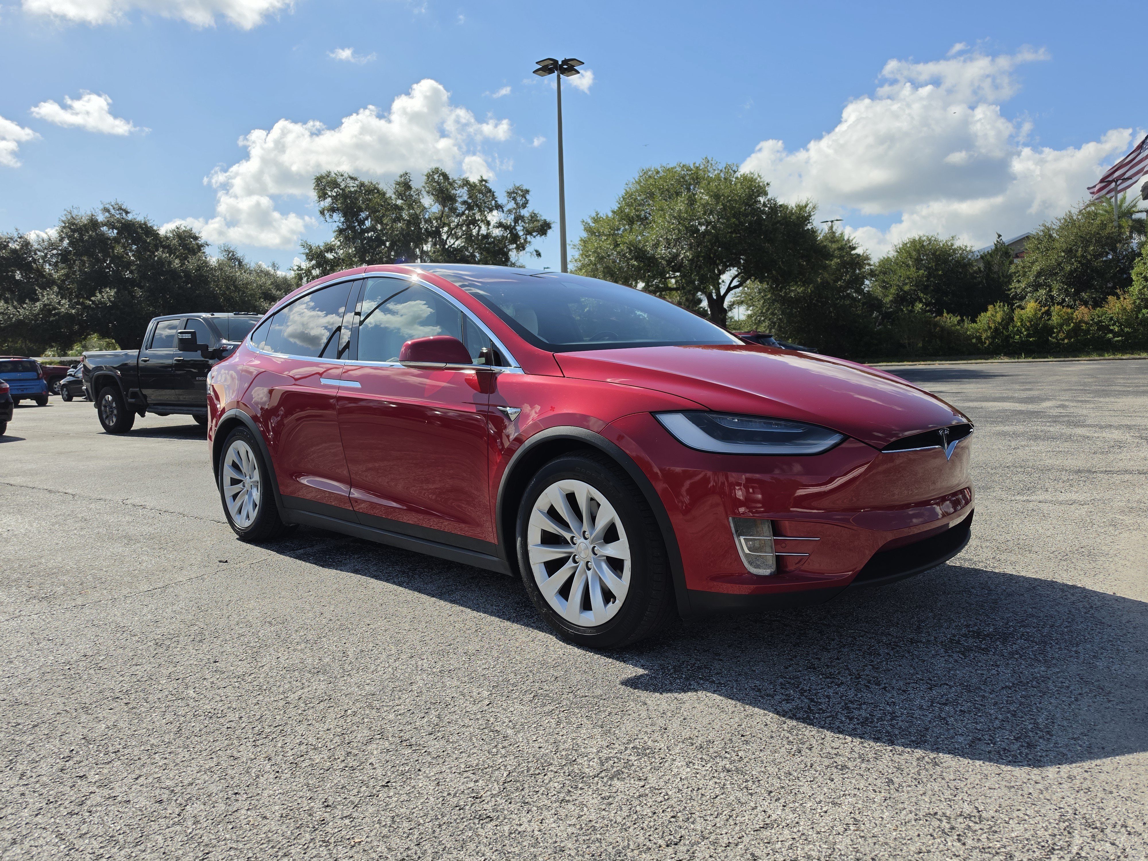 Used 2020 Tesla Model X Long Range AWD/4WD image 1