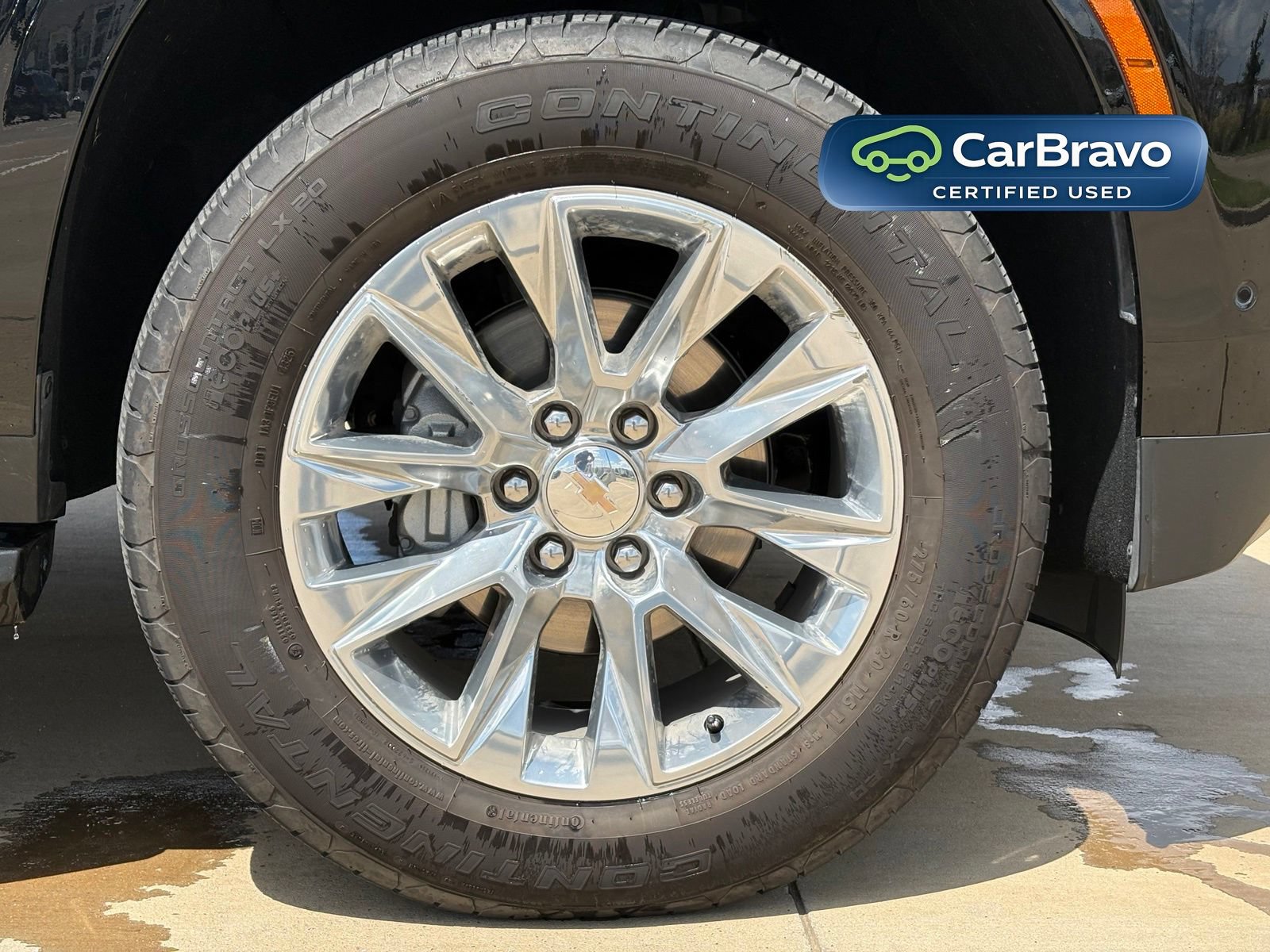 Used 2026 Chevrolet Suburban Premier AWD/4WD image 10