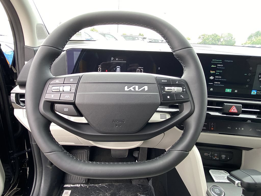 New 2026 Kia Sportage EX FWD image 16