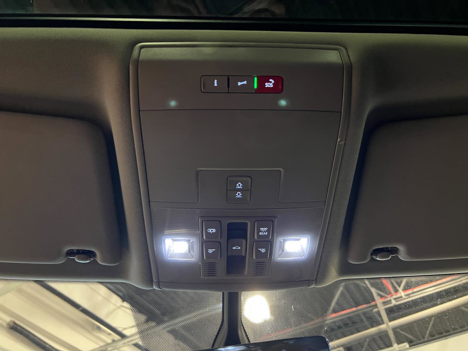 Used 2022 Volkswagen Atlas SE AWD/4WD image 22