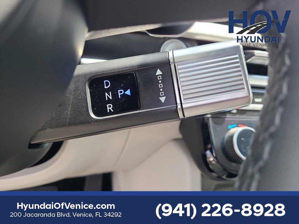 New 2025 Hyundai Tucson Limited image 15