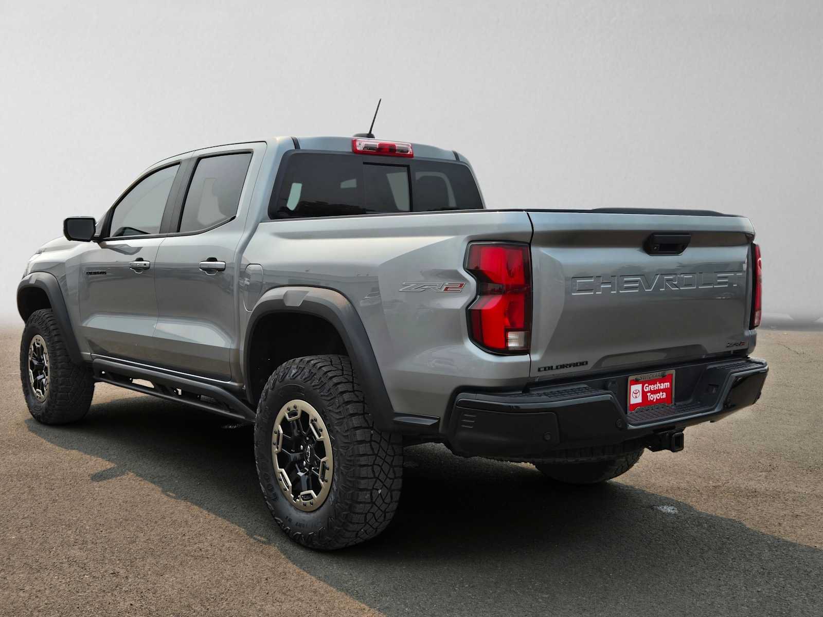 Used 2024 Chevrolet Colorado ZR2 w/ Technology Package AWD/4WD image 6