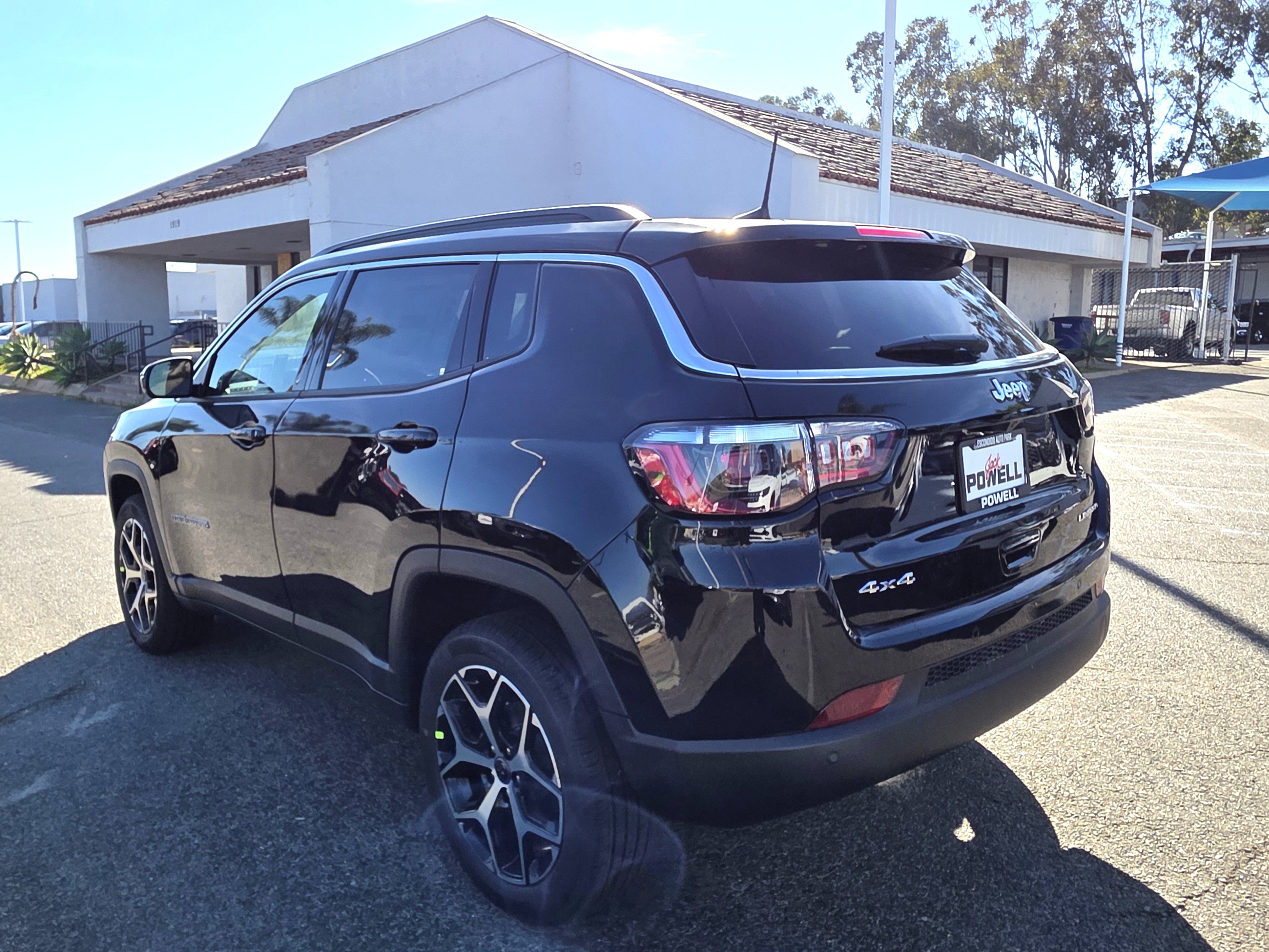 New 2026 Jeep Compass Limited AWD/4WD image 3