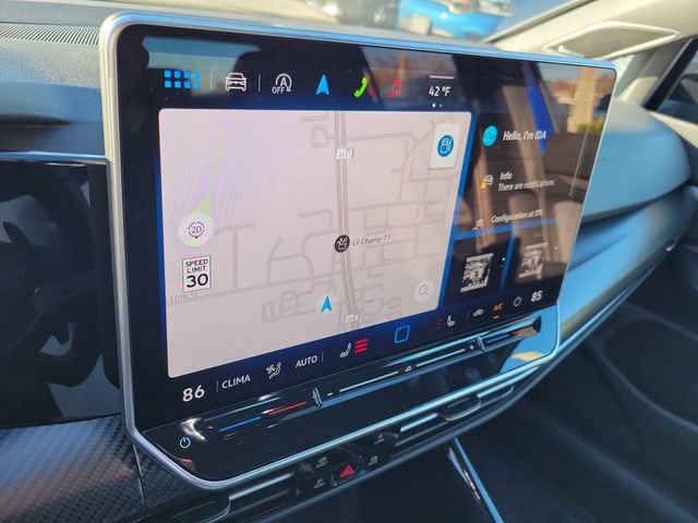 Used 2025 Volkswagen Golf R Black Edition image 21