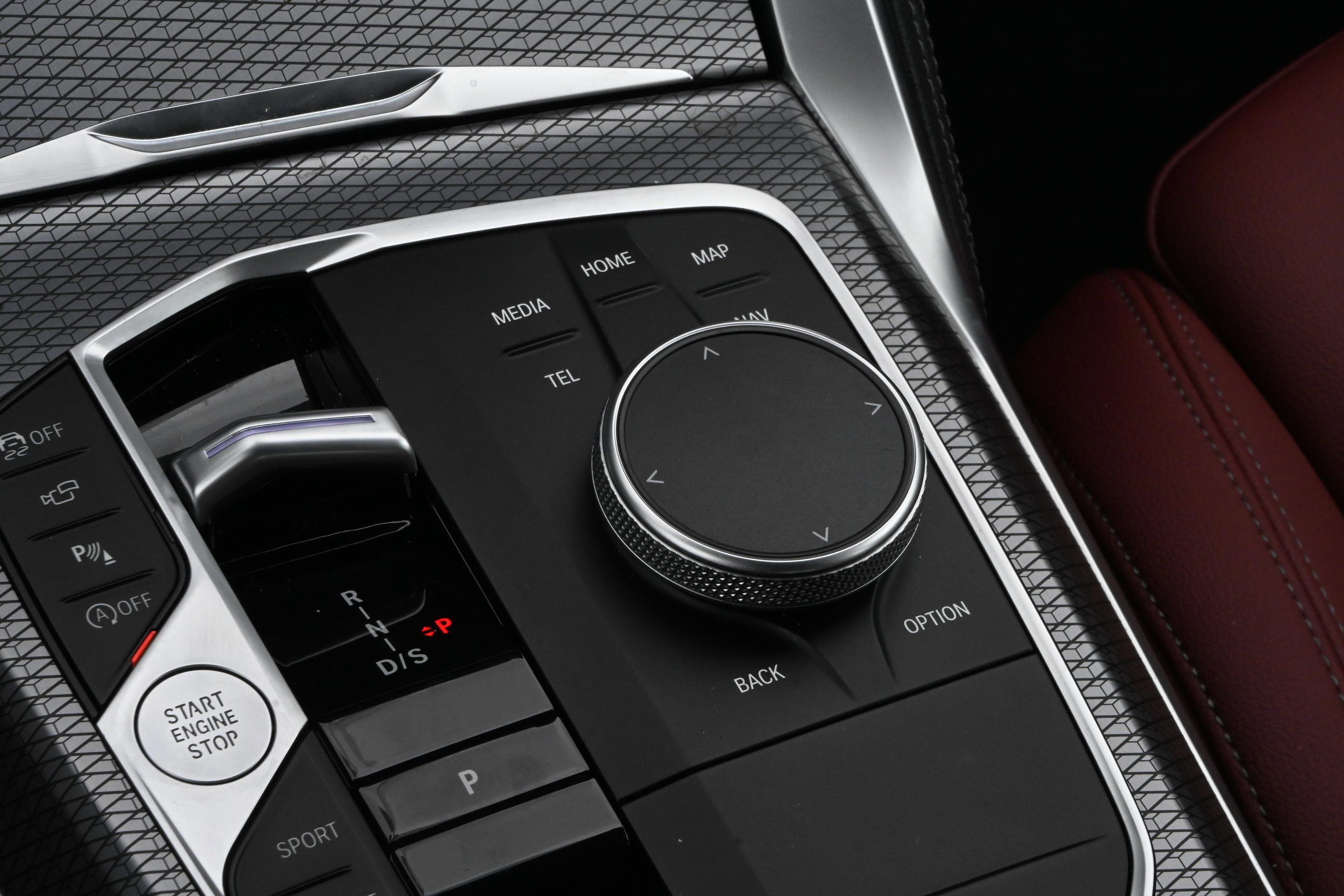 Certified 2025 BMW M440i image 21