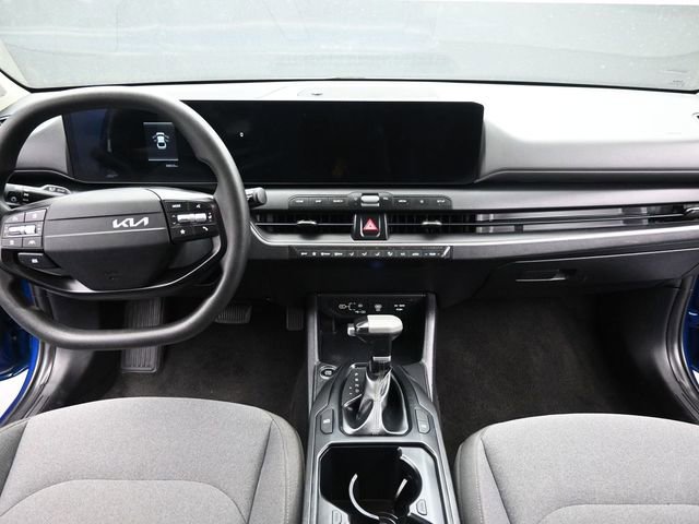 Used 2025 Kia K4 LXS image 14