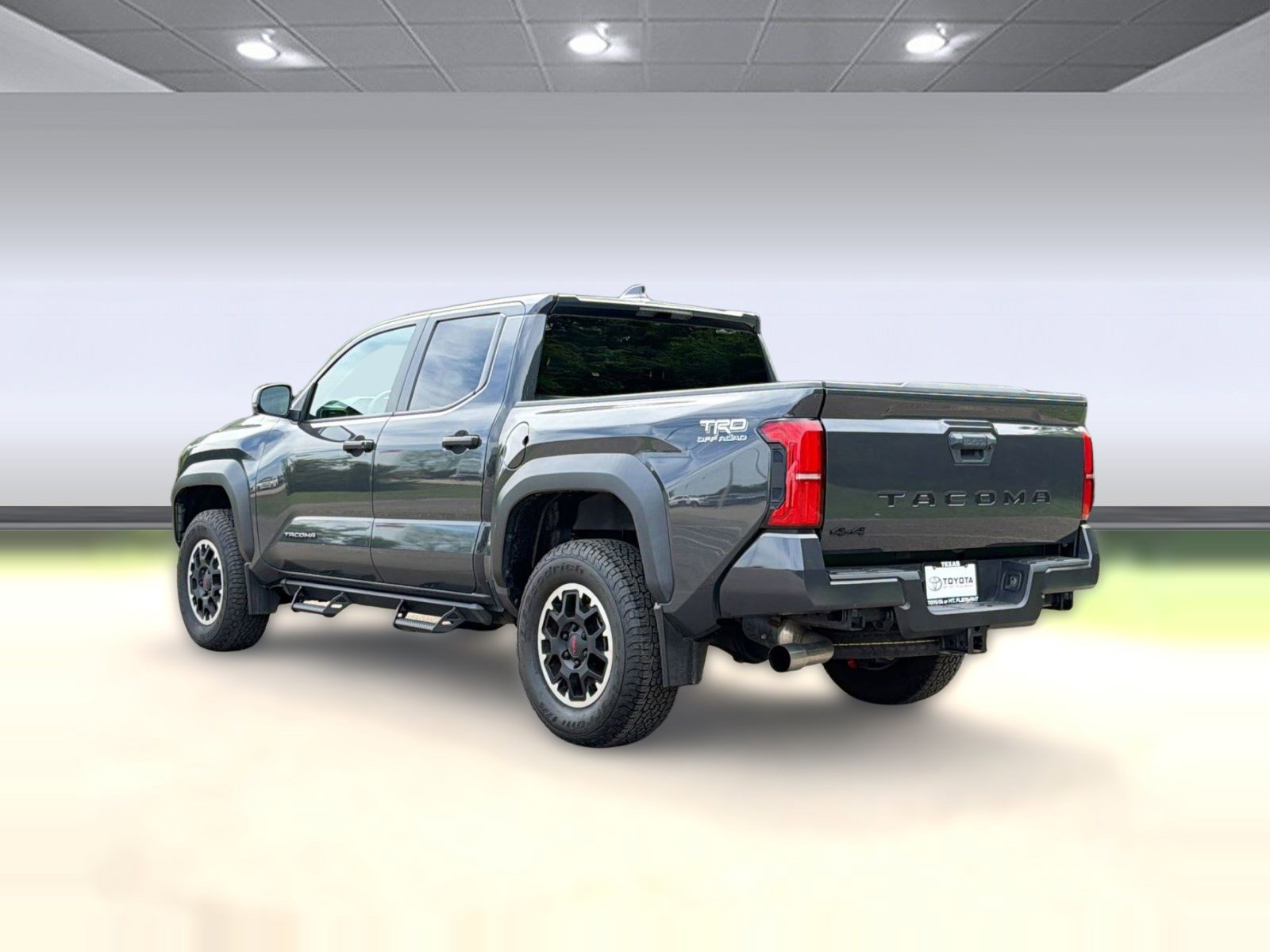 Used 2024 Toyota Tacoma TRD Off-Road AWD/4WD image 3