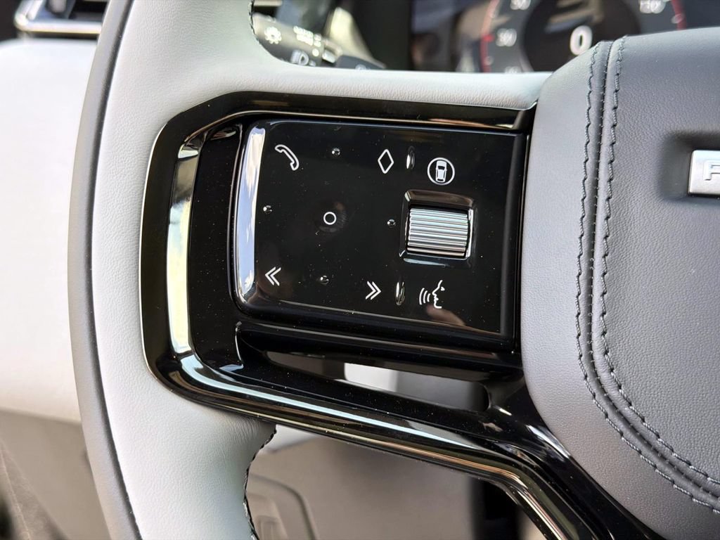 New 2026 Land Rover Range Rover Velar S AWD/4WD image 30