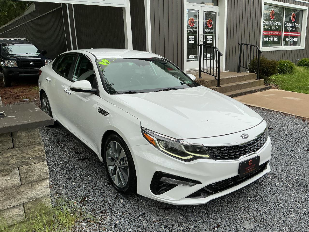 Used 2019 Kia Optima S FWD image 3