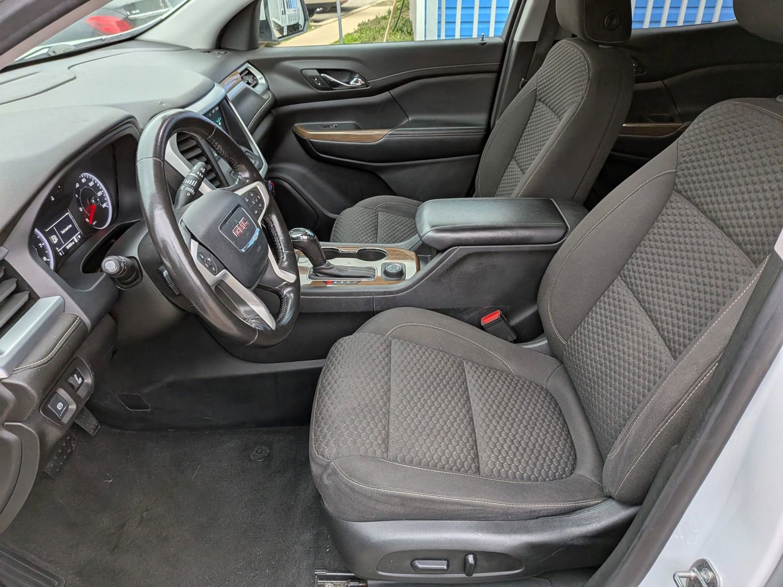 Used 2019 GMC Acadia SLE image 24