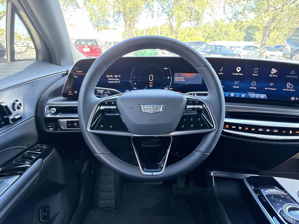 Certified 2024 Cadillac Lyriq Tech AWD/4WD image 16