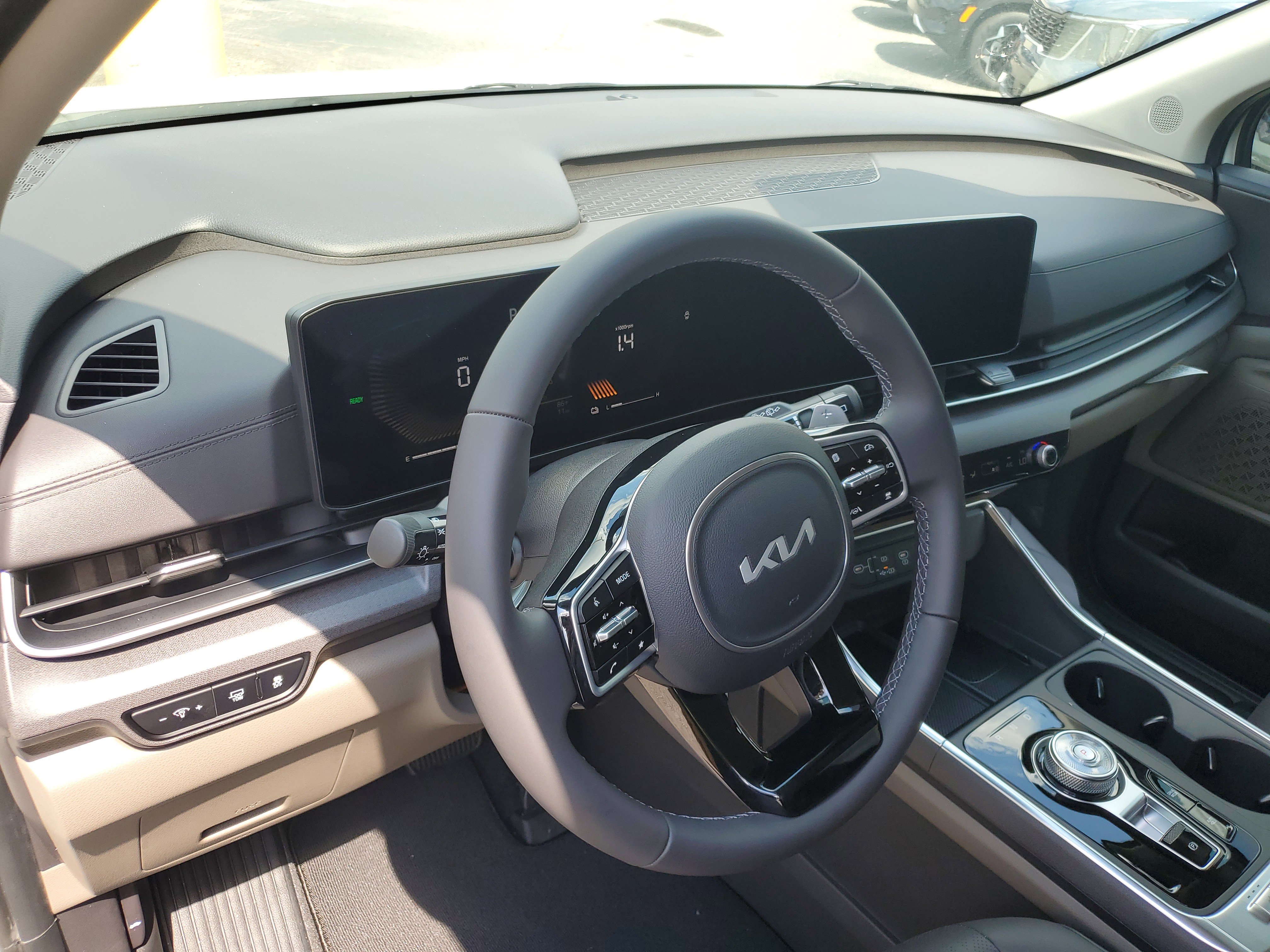 New 2026 Kia Carnival EX image 21