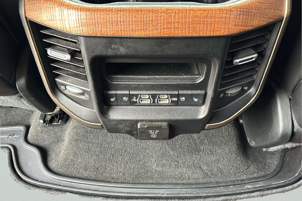 Used 2020 RAM 1500 Limited AWD/4WD image 36