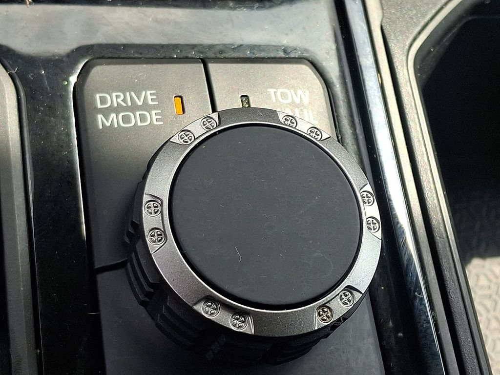 Used 2024 Toyota Tundra SR5 w/ SR5 Convenience Package AWD/4WD image 23