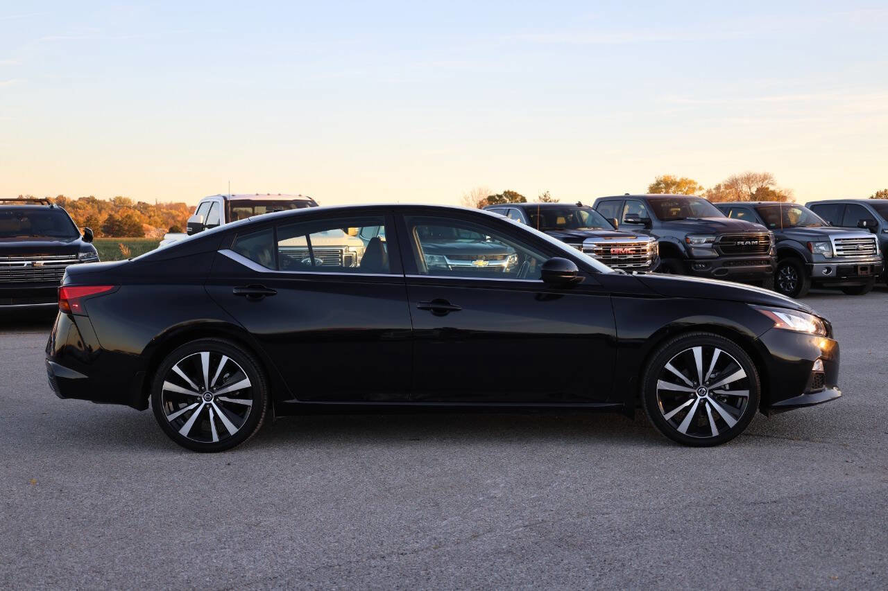 Used 2022 Nissan Altima 2.5 SR FWD image 7