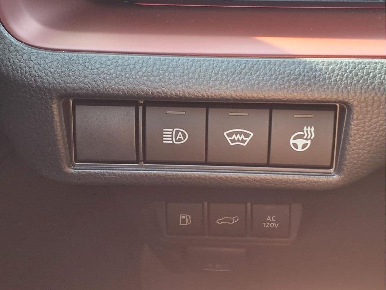 New 2026 Toyota Prius Plug-In Hybrid FWD image 22