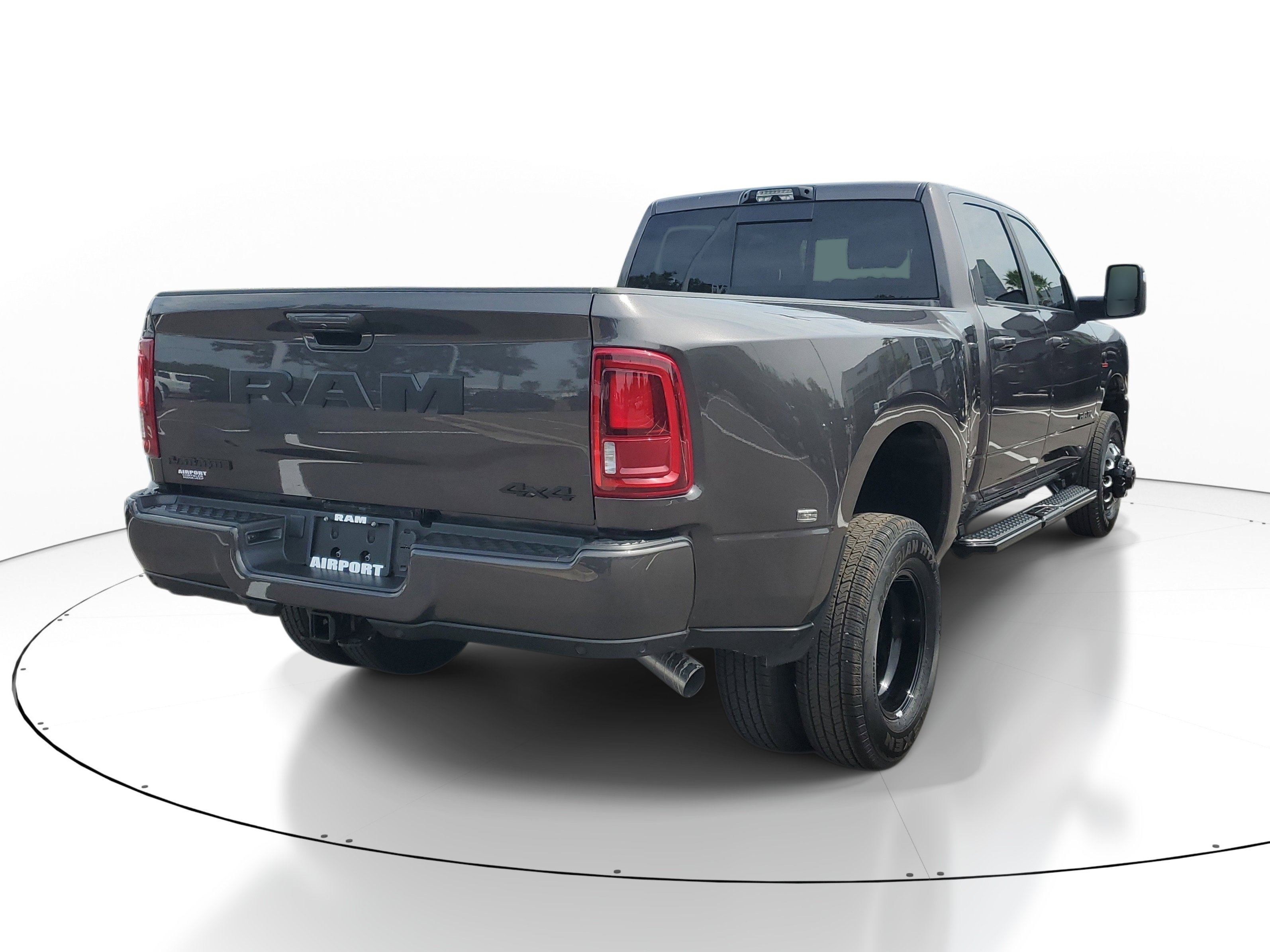 New 2026 RAM 3500 Laramie w/ Night Edition AWD/4WD image 4