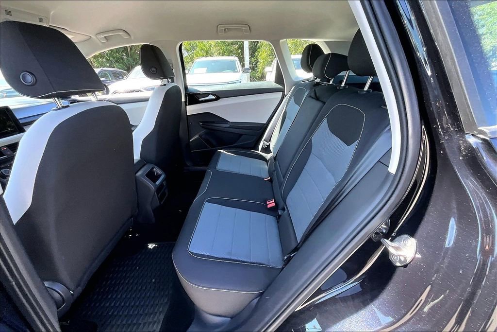 Used 2025 Volkswagen Taos S image 17