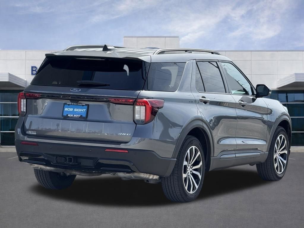 Used 2025 Ford Explorer ST-Line image 36