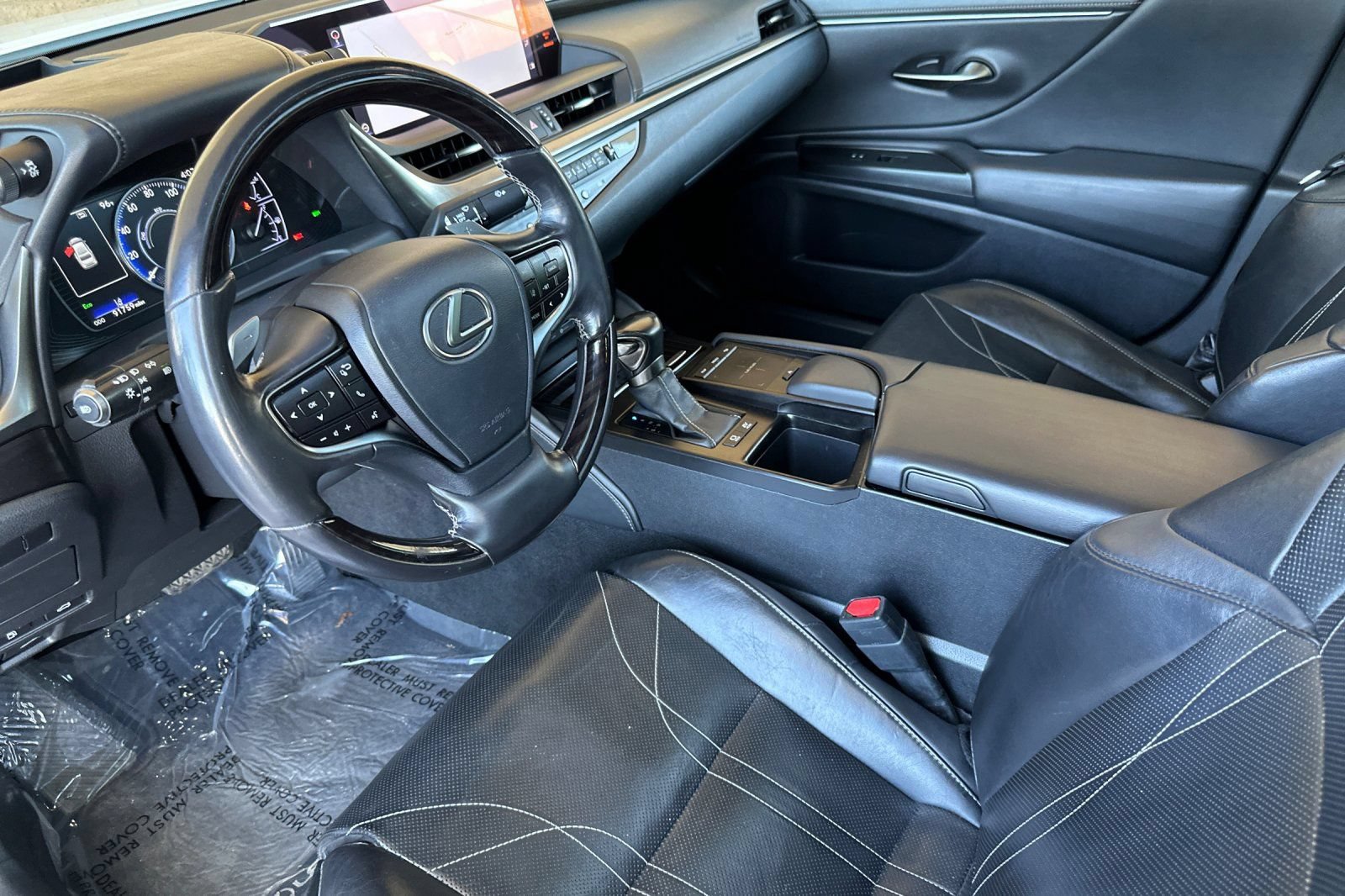Used 2019 Lexus ES 300h w/ Accessory Package 2 FWD image 10