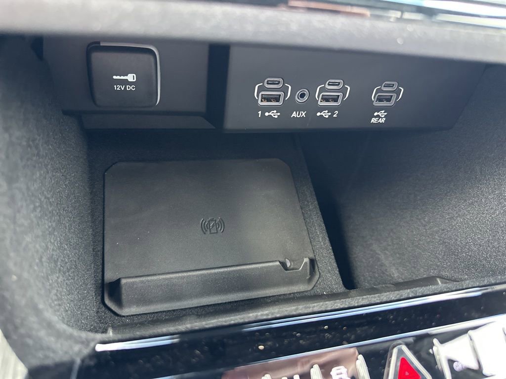 Used 2024 Jeep Wagoneer Series III w/ Rear Seat Video Group 1 image 34