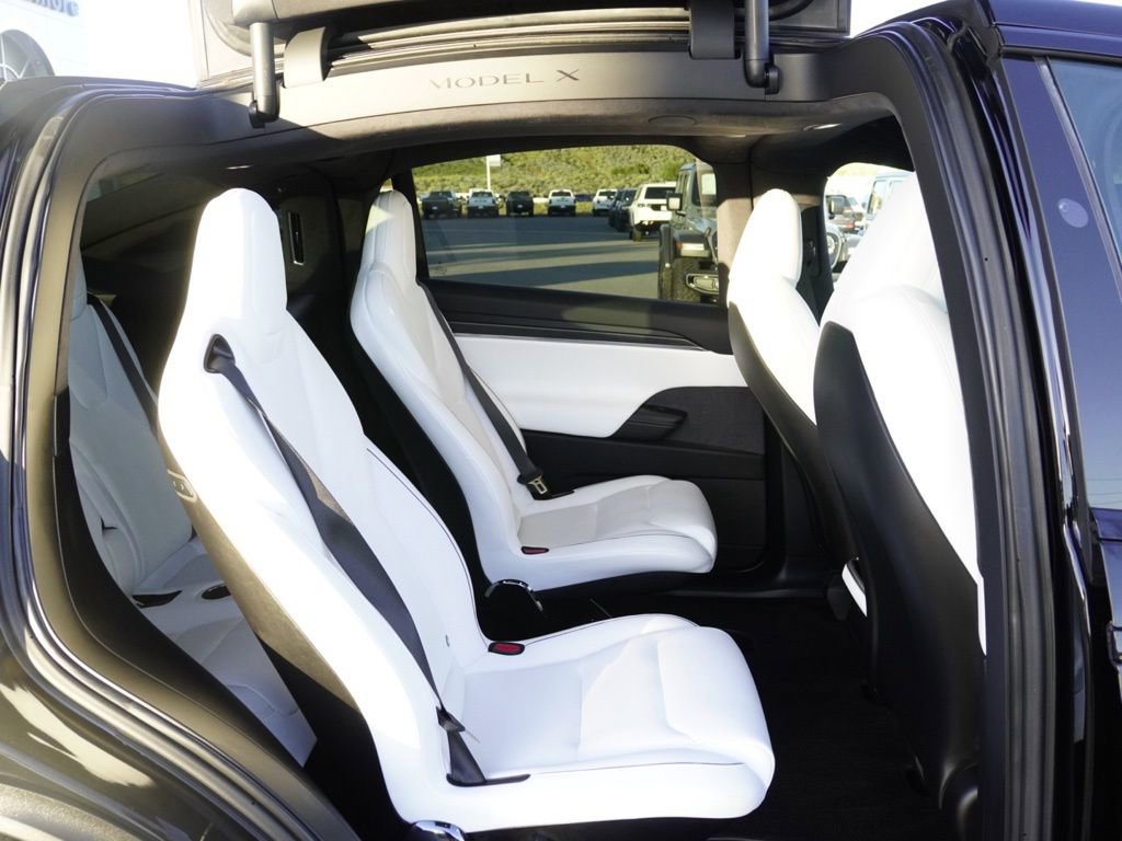 Used 2022 Tesla Model X Plaid image 20
