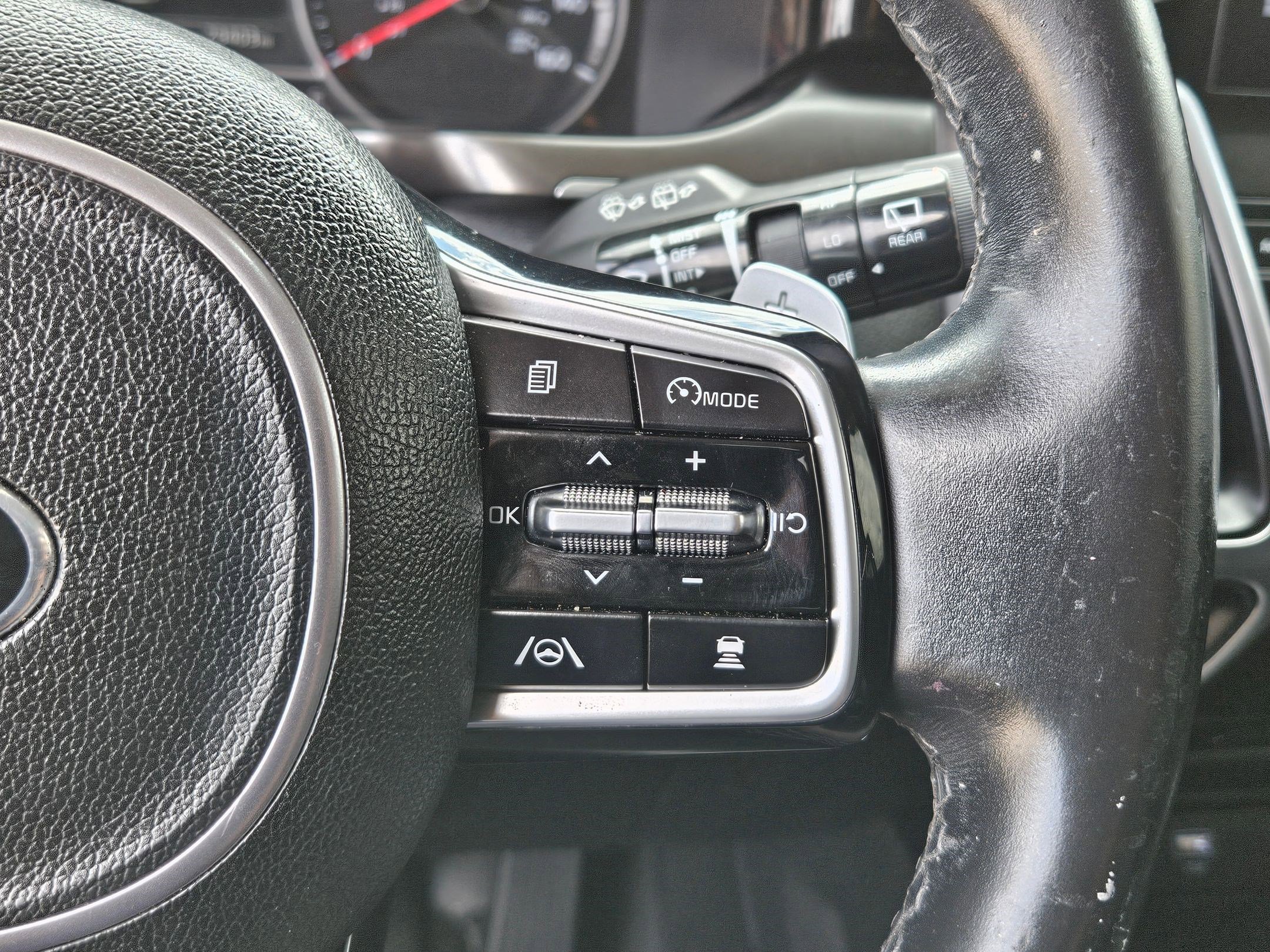 Used 2021 Kia Sorento EX FWD image 18