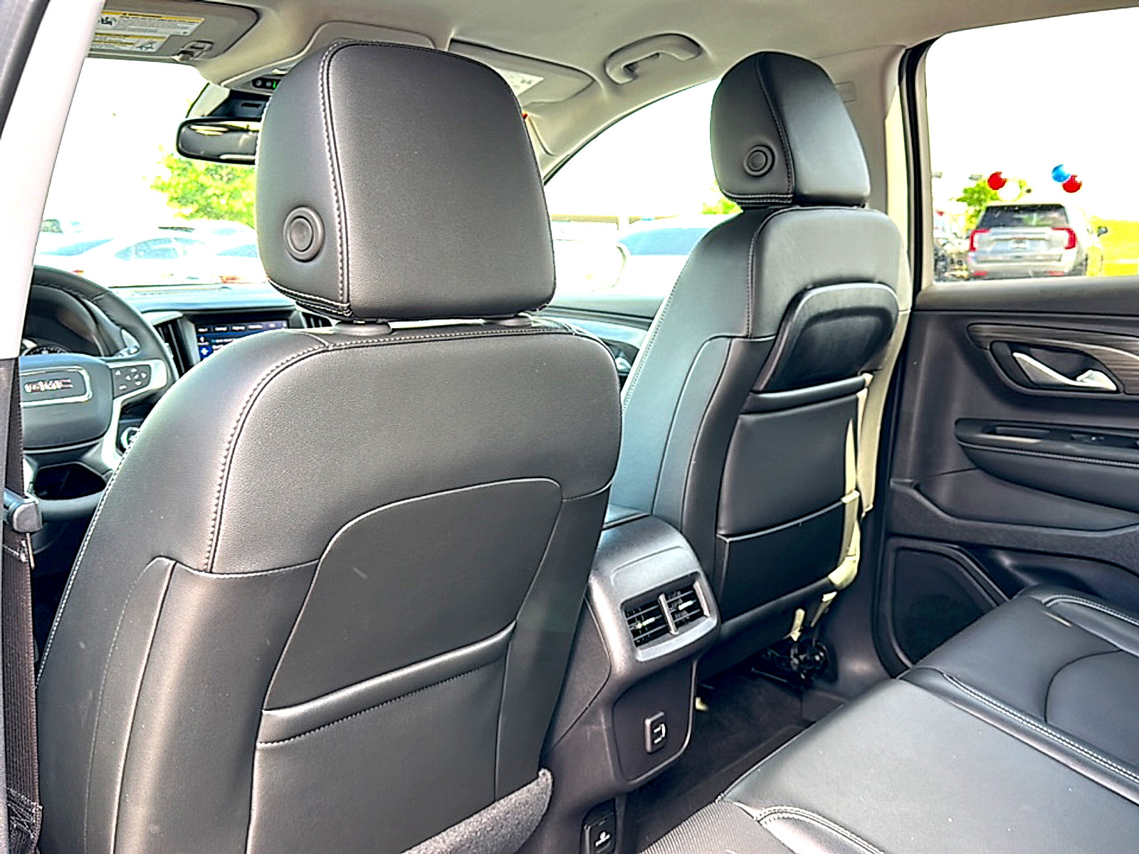Used 2024 GMC Terrain SLT w/ Elevation Edition AWD/4WD image 17