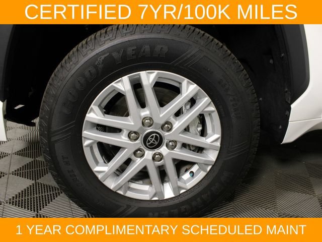 Used 2022 Toyota Tundra SR5 w/ SR5 Convenience Package AWD/4WD image 26