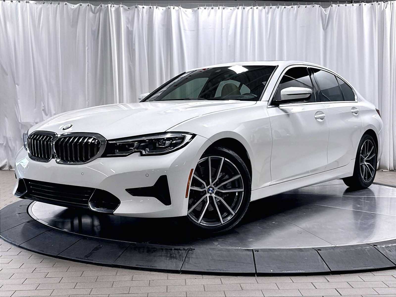 Used 2022 BMW 330i Sedan w/ Premium Package RWD image 1