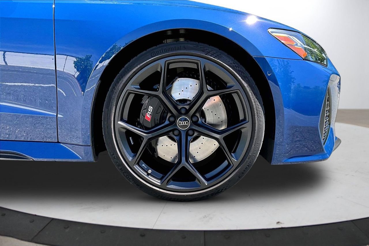 Used 2024 Audi RS 7 Performance AWD/4WD image 34