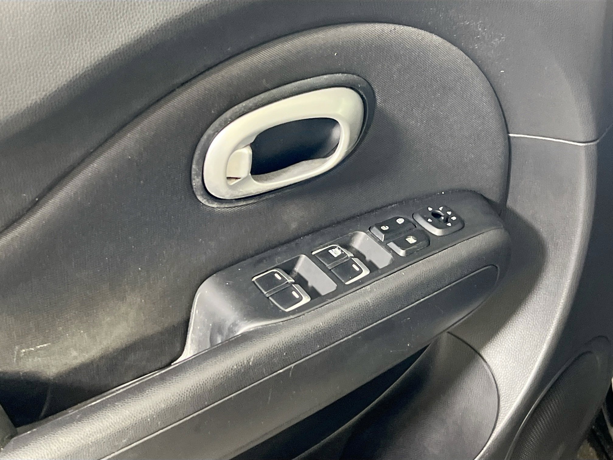 Used 2018 Kia Soul FWD image 16
