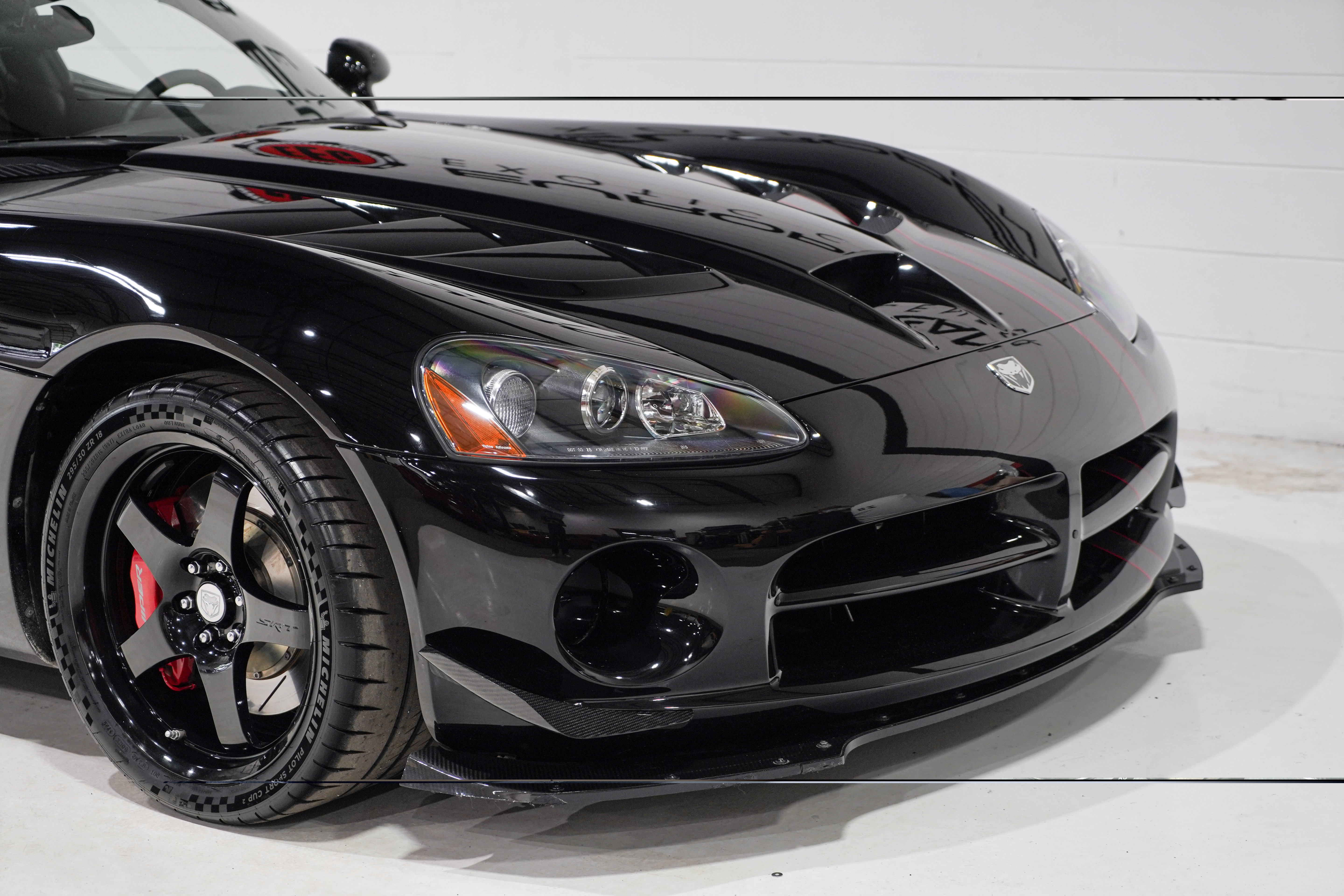 Used 2010 Dodge Viper ACR RWD image 22