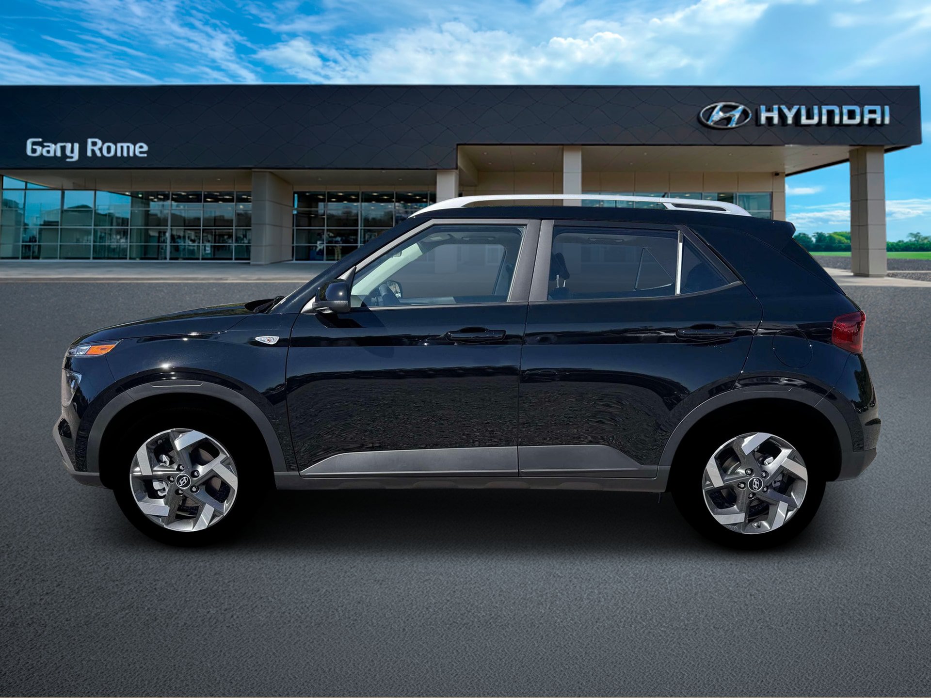New 2026 Hyundai Venue SEL FWD image 3