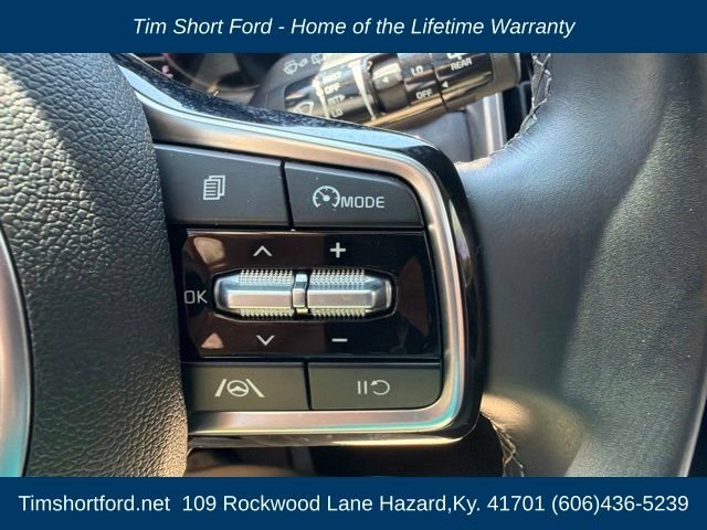 Used 2023 Kia Sorento S w/ Panoramic Sunroof Package AWD/4WD image 17