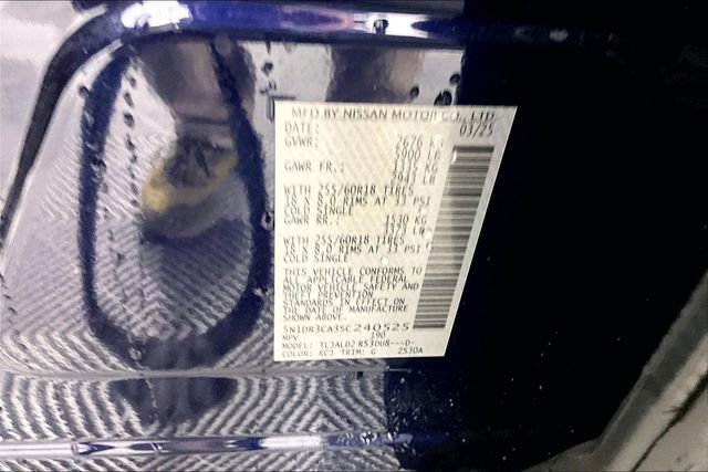 Used 2025 Nissan Pathfinder SL image 17