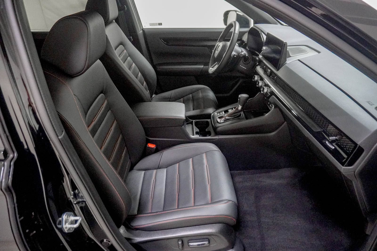 Used 2026 Honda CR-V Sport Touring image 32