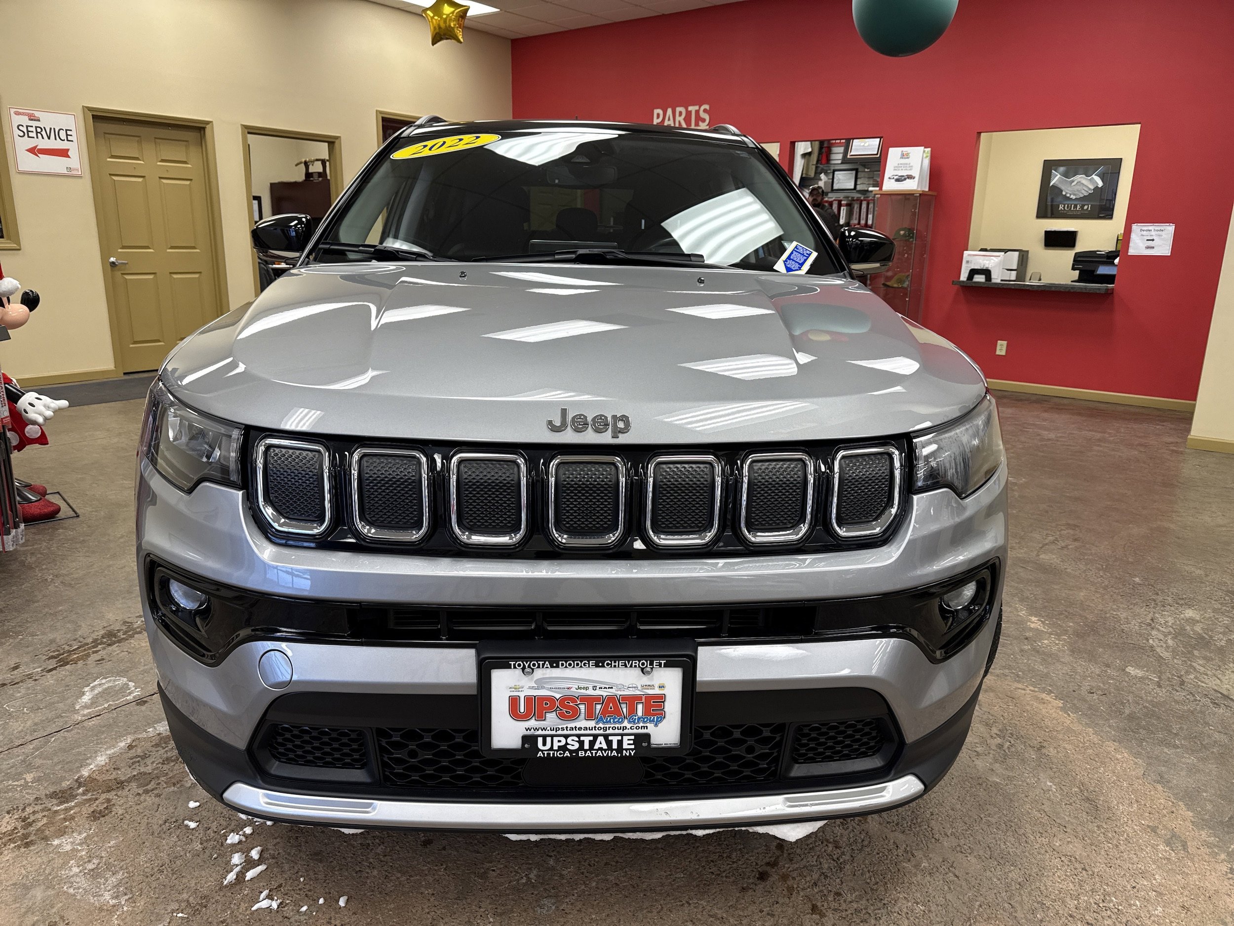 Used 2022 Jeep Compass Limited w/ Sun and Sound Group AWD/4WD image 2