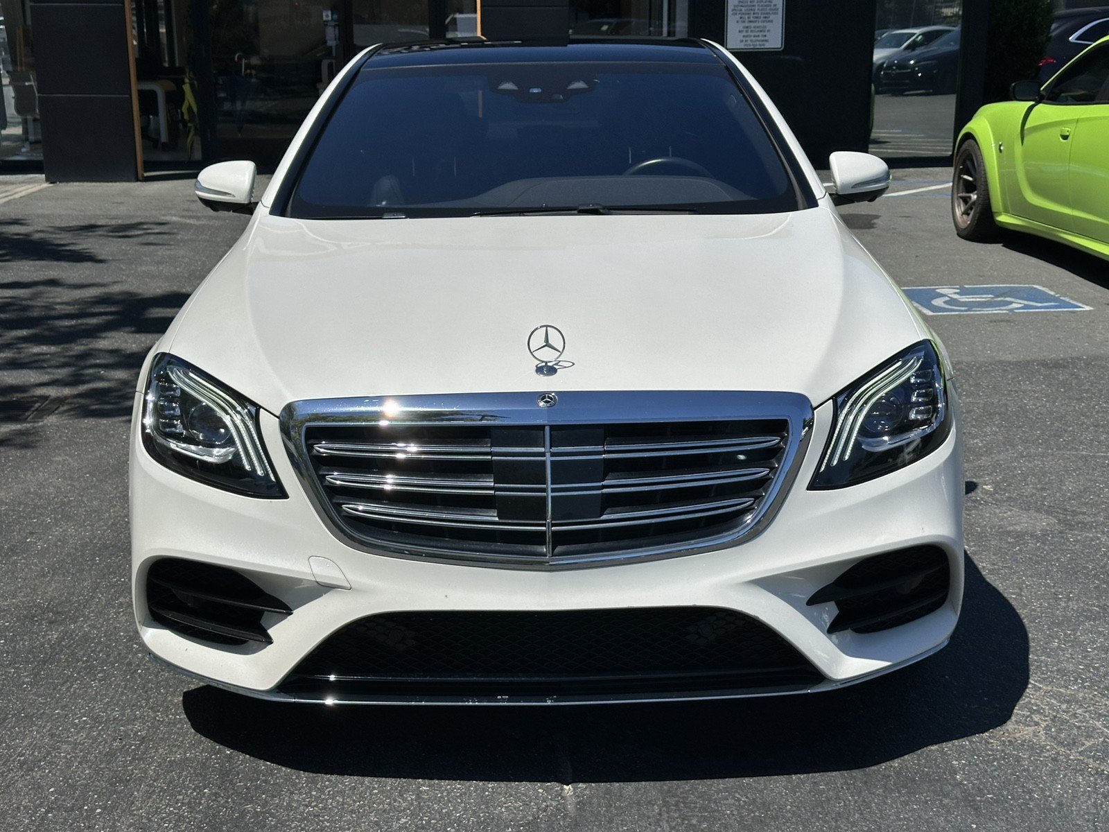 Used 2020 Mercedes-Benz S 560 4MATIC Sedan w/ AMG Line Exterior image 5