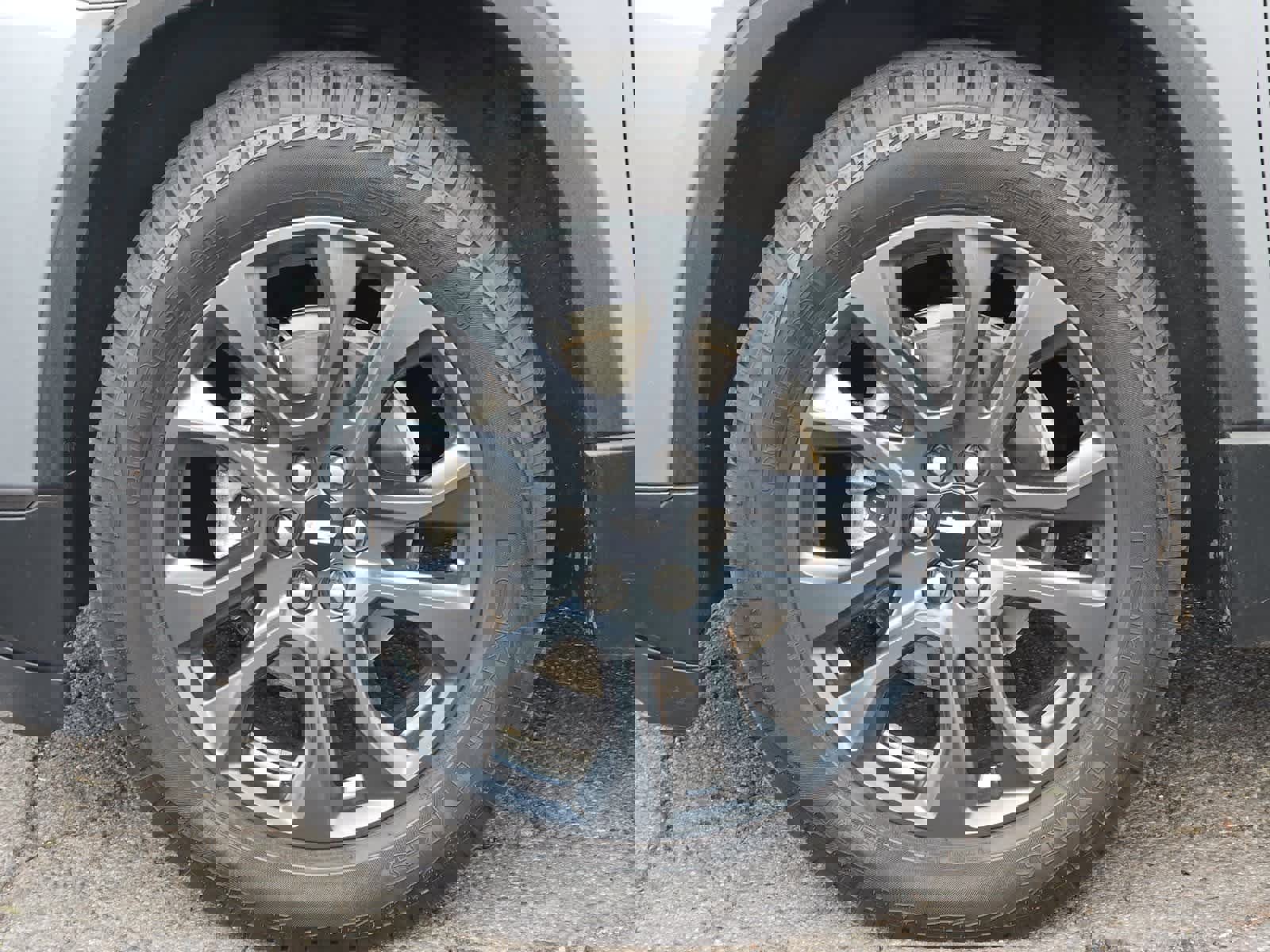 Used 2021 Chevrolet Traverse RS image 28