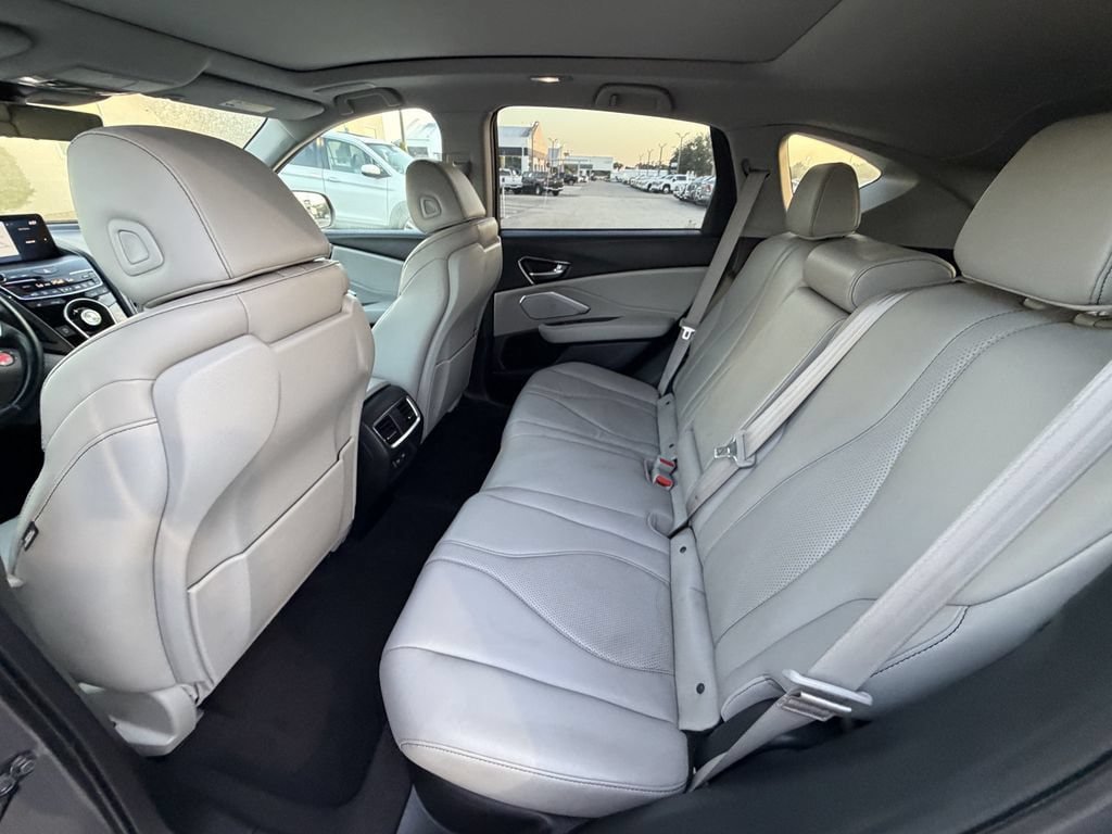 Used 2020 Acura RDX w/ Technology Package FWD image 12