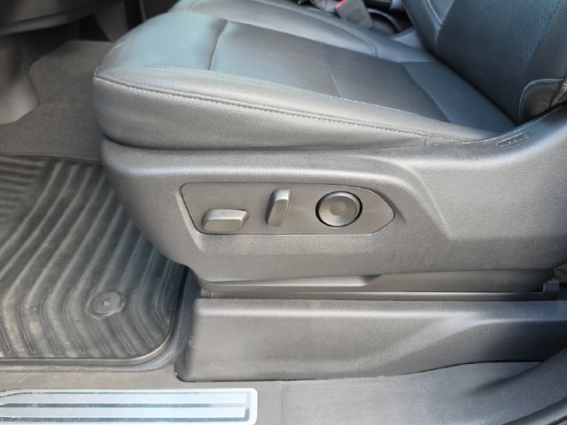 Used 2024 Chevrolet Silverado 2500 LTZ AWD/4WD image 16