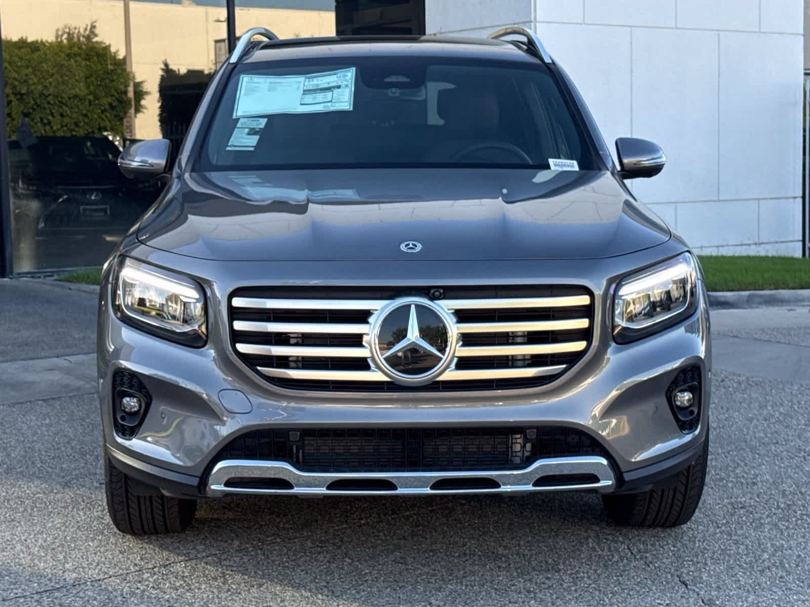 New 2026 Mercedes-Benz GLB 250 4MATIC image 4