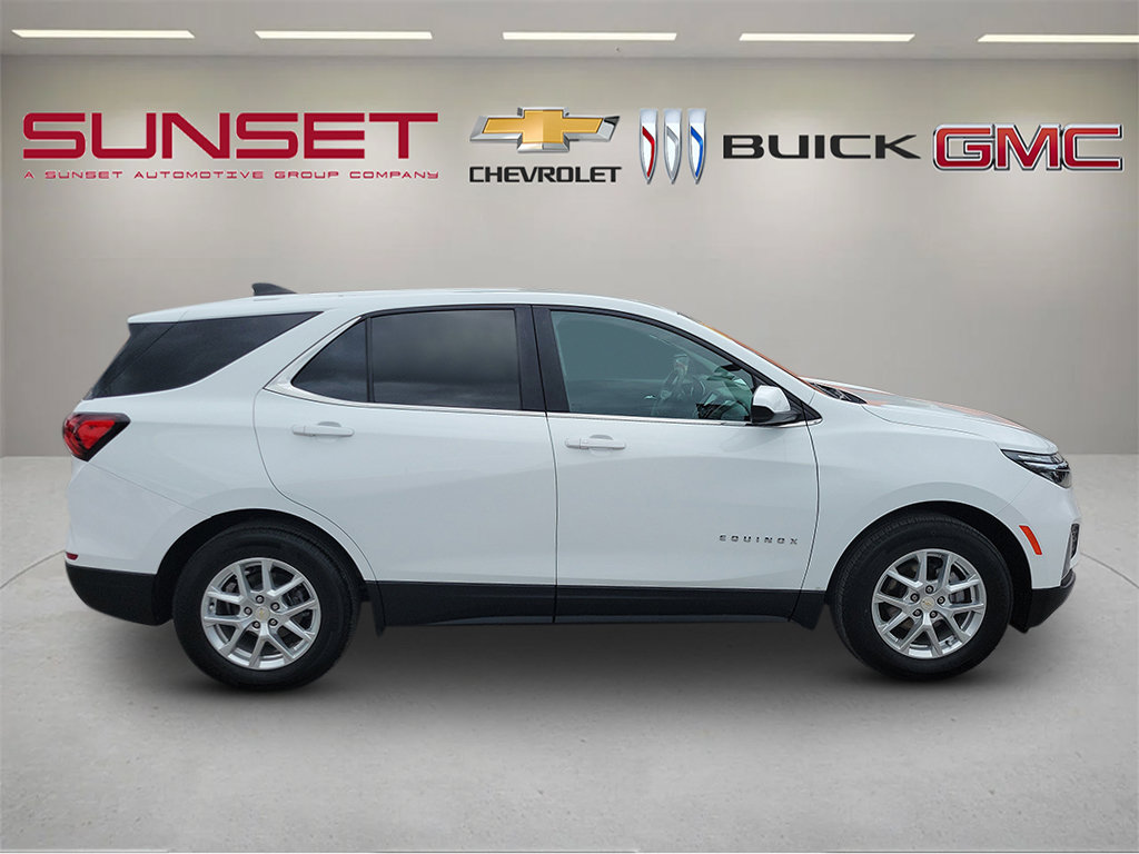 Certified 2023 Chevrolet Equinox LT FWD image 3