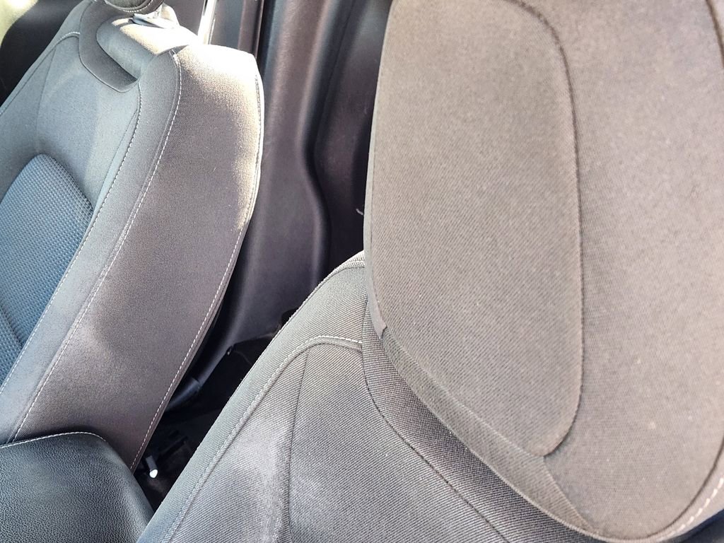 Used 2022 Chevrolet Colorado LT w/ Fleet Safety Package image 14